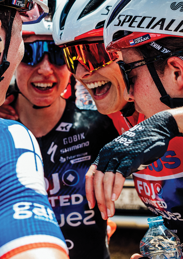 THE WOMEN'S RACE