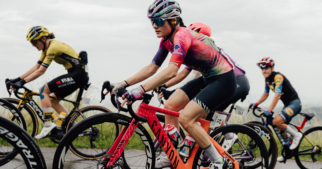 Santos Tour Down Under and Giro Giro joins Santos Tour Down Under 2027 as official helmet partner