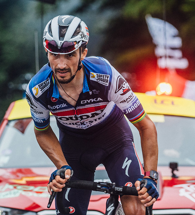 Cycling legend signs on to race in 2024 Santos Tour Down Under