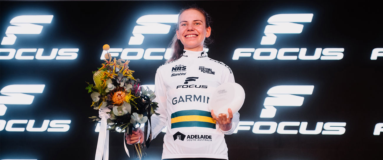 Sarah Gigante on the podium at the 2021 Santos Festival of Cycling