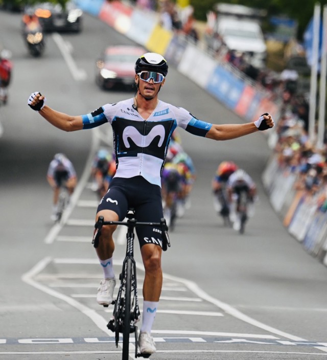A fast finish & first WorldTour win for Javier Romo
